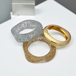 Brazalete de Acrílico Colorido, Ecológico y Moderno, Hecho a Mano, Accesorio de Joyería Elegante para Regalos, Fiestas y Bodas - Product Image 3