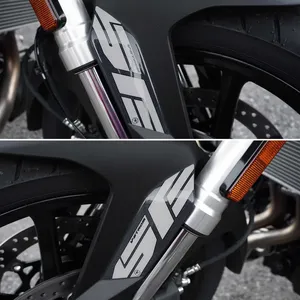Adesivo Protettivo 3D in Gel per Serbatoio Moto Suzuki V-Strom 800SE - Product Image 5