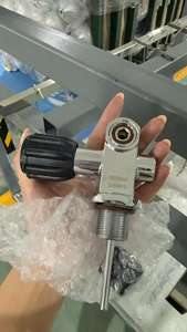 Tanque de Oxígeno de Aluminio DOT de 11.1 <span class=keywords><strong>Litros</strong></span> y <span class=keywords><strong>12</strong></span> <span class=keywords><strong>Litros</strong></span> de Alta Presión para <span class=keywords><strong>Buceo</strong></span> - Product Image 6