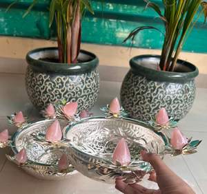 Bol Urli en argent allemand avec motif de lotus, lot de 2, accessoire de décoration intérieure, décoration Diwali, collection festive, décoration de la maison - Product Image 5