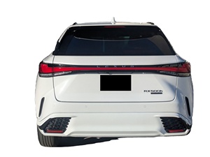 SUV hybride haute performance de style RX 500h F Sport, modèle 2023, neuf, en bon état - Product Image 2