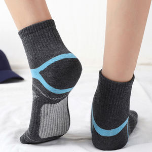 Nueva llegada calcetines de fútbol de la mejor calidad con logotipo personalizado y contras colores Cómodos calcetines deportivos de fútbol - Product Image 6