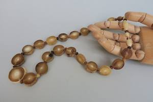 Collar con Colgante Redondo de Cuerno Natural Hecho a Mano de Alta Calidad, Joyería de Estilo Moderno Ecológica para Hombres y Mujeres - Product Image 6