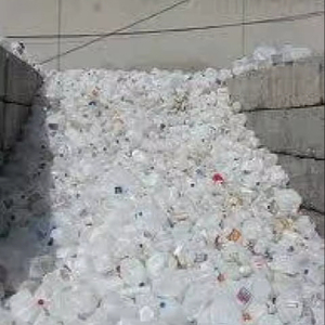 Plastique recyclé HDPE pur et propre, provenant de fûts bleus et de bouteilles de lait HDPE, à vendre au prix de gros le plus bas - Product Image 1