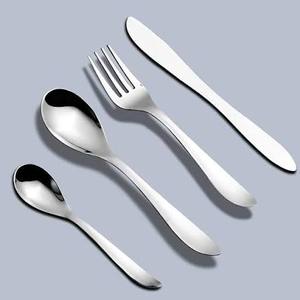 ชุดช้อนส้อมสแตนเลสขัดเงา เครื่องครัวบนโต๊ะอาหาร ชุดช้อนส้อมคุณภาพดีที่สุด ขัดเงาอย่างดี - Product Image 1