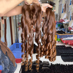 Bundles de cheveux humains ondulés naturels de qualité supérieure avec fermeture 100% extensions de cheveux bruts vietnamiens - Product Image 1