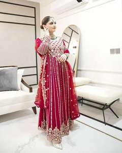 Nuevo diseñador Party Wear Heavy Top con Dupatta para bodas y festivales Material de calidad premium Designer Wear - Product Image 6