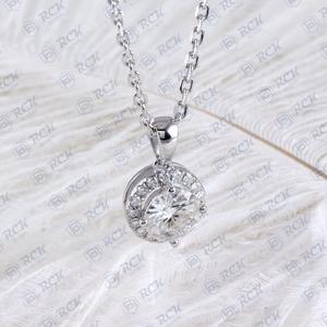 1.10เล็กๆน้อยๆ CTW รอบตัด Halo Moissanite สร้อยคอทองคำขาวจี้สำหรับผู้หญิงของขวัญครบรอบ - Product Image 5