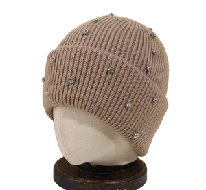 Beanie Cap Casual Ligero Rhinestone Beanie Hat Elegante Nuevo Alta calidad Tamaño personalizado Cap Bordado logo Sombreros para inviernos - Product Image 4