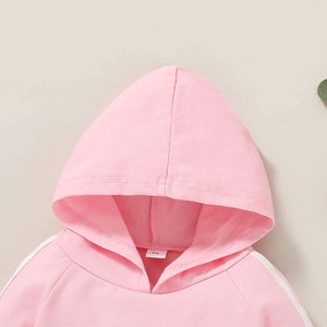 Survêtements pour enfants tendance personnalisés, légers et faciles à porter, respirants et confortables, avec un matériau durable - Product Image 4