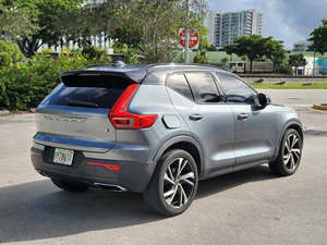 2019 VOLVO XC40 T5 R DESIGN AWD LISTO PARA ENVIAR - Product Image 5