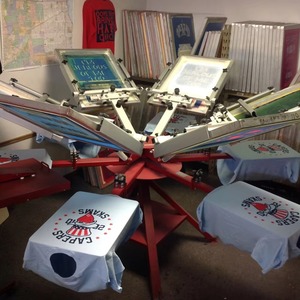 T-shirt en tissu molletonné 100% coton à séchage rapide, coupe ample et oversize pour homme, avec impression sérigraphique de logo personnalisé - Product Image 5