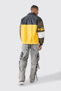 Chaqueta Varsity de Invierno de Alta Calidad con Bordado Personalizado en Colores Sólidos, Fabricada en Pakistán, Precio al por Mayor - Product Image 2