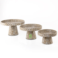 Vente chaude Élégant Mère de Perle Gâteau Stand Buffet Présentoir Ensemble de 3 Plateau De Service Gâteau Stand Chocolat Plateau du Vietnam