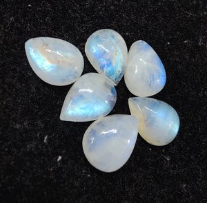 Pierre de lune arc-en-ciel naturelle ovale ronde, poire, cabochon en forme de coussin à dos plat calibré en gros, toutes les tailles disponibles. - Product Image 4