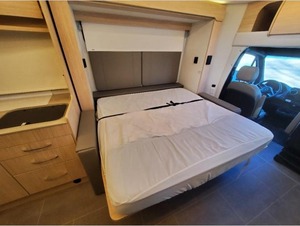 รถพ่วง2024มือสองสำหรับการเดินทางเพื่อพักผ่อน U 2 4 M B L Class B + Camper - Product Image 5