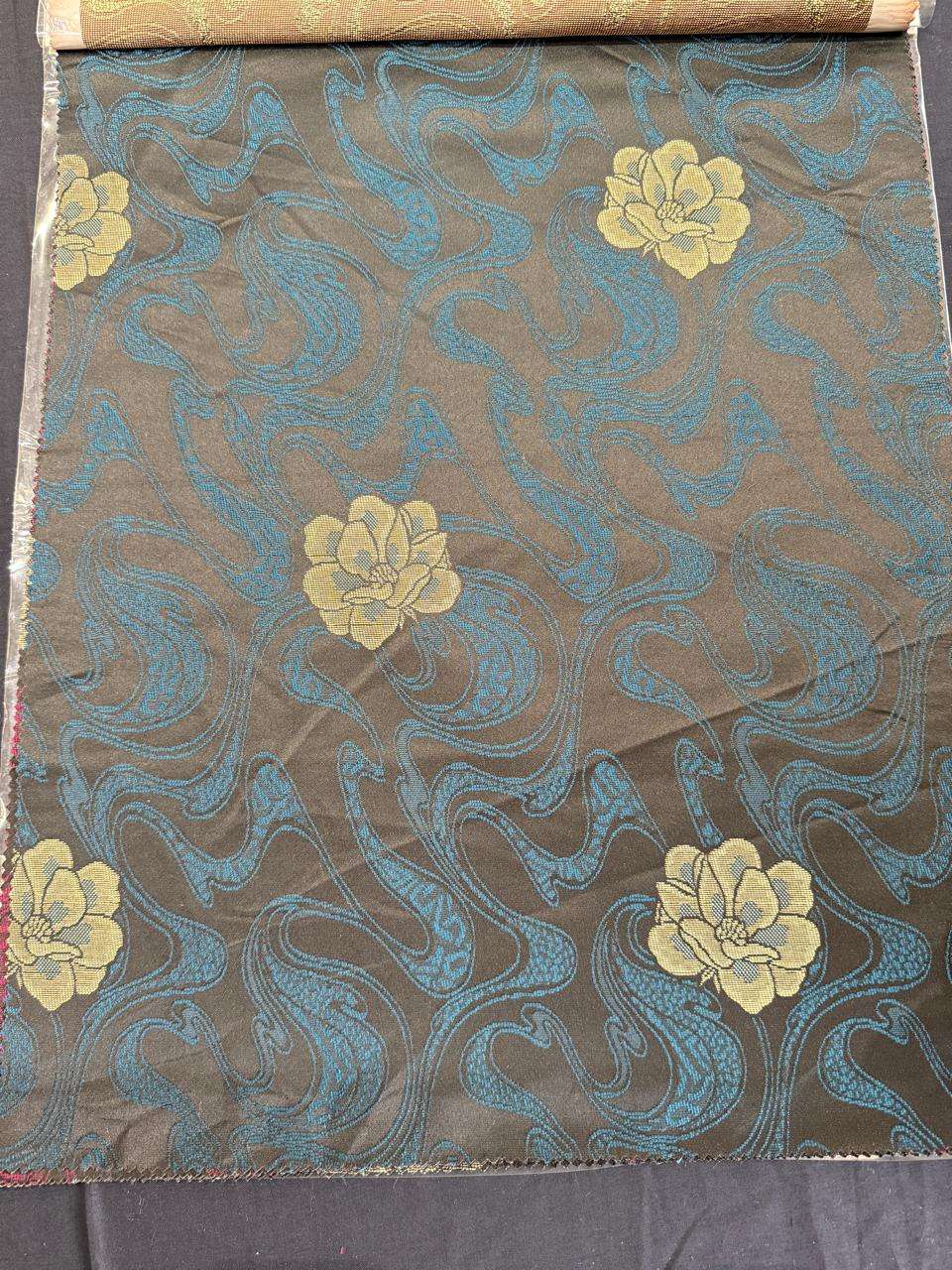 T สีน้ำเงิน