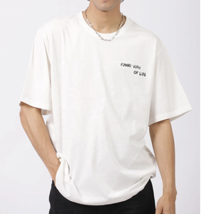 T-shirts surdimensionnés personnalisables pour hommes StreetWear en coton épais Graphique à épaules tombantes Vêtements uniques personnalisables pour hommes - Product Image 1