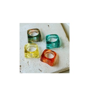 แหวนสวมนิ้วทำด้วยมือทำจากเรซินขัดเงาอย่างดีดีไซน์แบบโบราณสำหรับผู้หญิงใช้เป็นของขวัญ - Product Image 2