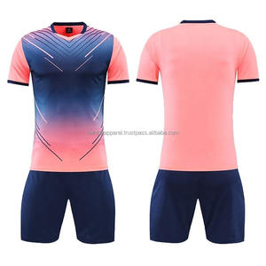 Nardon Apparel Ensemble de vêtements de football personnalisés Uniforme de football Maillot de football vintage Uniforme de football de haute qualité - Product Image 3