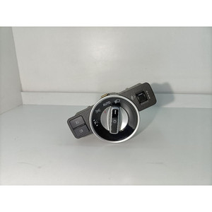 LUZ DE COMANDO MERCEDES GLA Serie A21290505519107 (13>) - Product Image 1