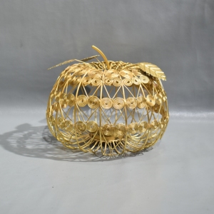 Soporte de luz de té de Metal dorado de calidad superior Forma de calabaza de alta calidad Decoración del hogar Candelabros de tamaño mediano Tarros de velas - Product Image 2