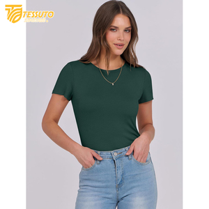 Camisetas recortadas blancas personalizadas para mujer al por mayor, Top corto ajustado de algodón transpirable para bebé, diseño informal con estampado de pantalla - Product Image 2