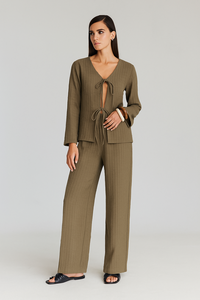 Ropa informal de poliéster para uso diario disponible en tallas M, L, XL, XXL, suave, duradera, fácil de cuidar, ajuste moderno, estilo relajado, atractivo ajuste. - Product Image 3