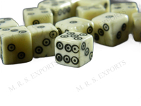 Nouveau design de dés d'os de jeu décoratifs dés d'os de buffle et de chameau dés d'os à six faces disponibles en quantité en vrac à bas prix