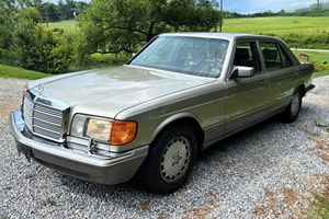Mercedes-Benz 420SEL d'occasion de 1990 en excellent état, prêt à être expédié - Product Image 2