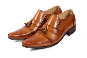 Chaussures en cuir marron pour hommes de qualité supérieure, avec une fabrication de haute qualité, une forme élégante et un ajustement confortable, une construction de semelle durable - Product Image 2