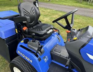 Industrial Grade Remote Walking Riding Lawn Mower Heavy Duty Hydrostatic Transmission 2200 W Single Cylinder <b>Gasoline</b> Rotary - Product Image 2