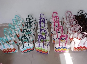 Bolso de mano ecológico ligero para mujer Tejido de material plástico reciclado impermeable para adultos-Precios al por mayor - Product Image 5