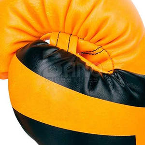 Guantes de boxeo de cuero para hombres hechos a medida con logotipo MOQ bajo para entrenamiento Uso Equipo de artes marciales - Product Image 4