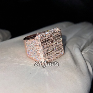 Anillo de campeón de lujo Lab Grown Baguette Diamonds Unisex Iced Hip Hop Pinky Championship Ring Chapado en oro Plata de ley para - Product Image 3
