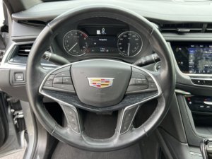 Cadillac XT5 AWD Premium Luxury d'occasion propre 2024 - Product Image 4