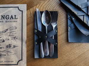 ที่ใส่ช้อนส้อมหนังแท้แบบพับได้เป็นมิตรต่อสิ่งแวดล้อมสำหรับร้านอาหารเครื่องใช้บนโต๊ะอาหารที่จัดระเบียบ LCH-0034 - Product Image 5