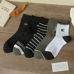 Logo Men Women Running Sport Mens Socks Manufacturer Custom Design Fashion Unisex Knitted Socks For Men