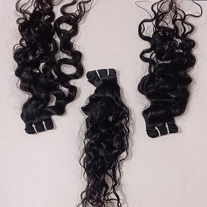 Bundles de cheveux Remy indiens de qualité supérieure extensions de tissage de cheveux humains naturels de haute qualité avec style de boucles italiennes - Product Image 5
