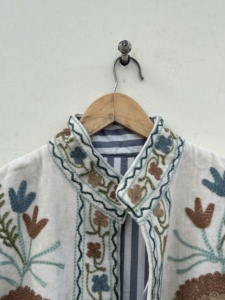 La plupart des tendances à la main Suzani broderie velours veste d'hiver femmes court Suzani veste taille libre court veste matelassée - Product Image 6