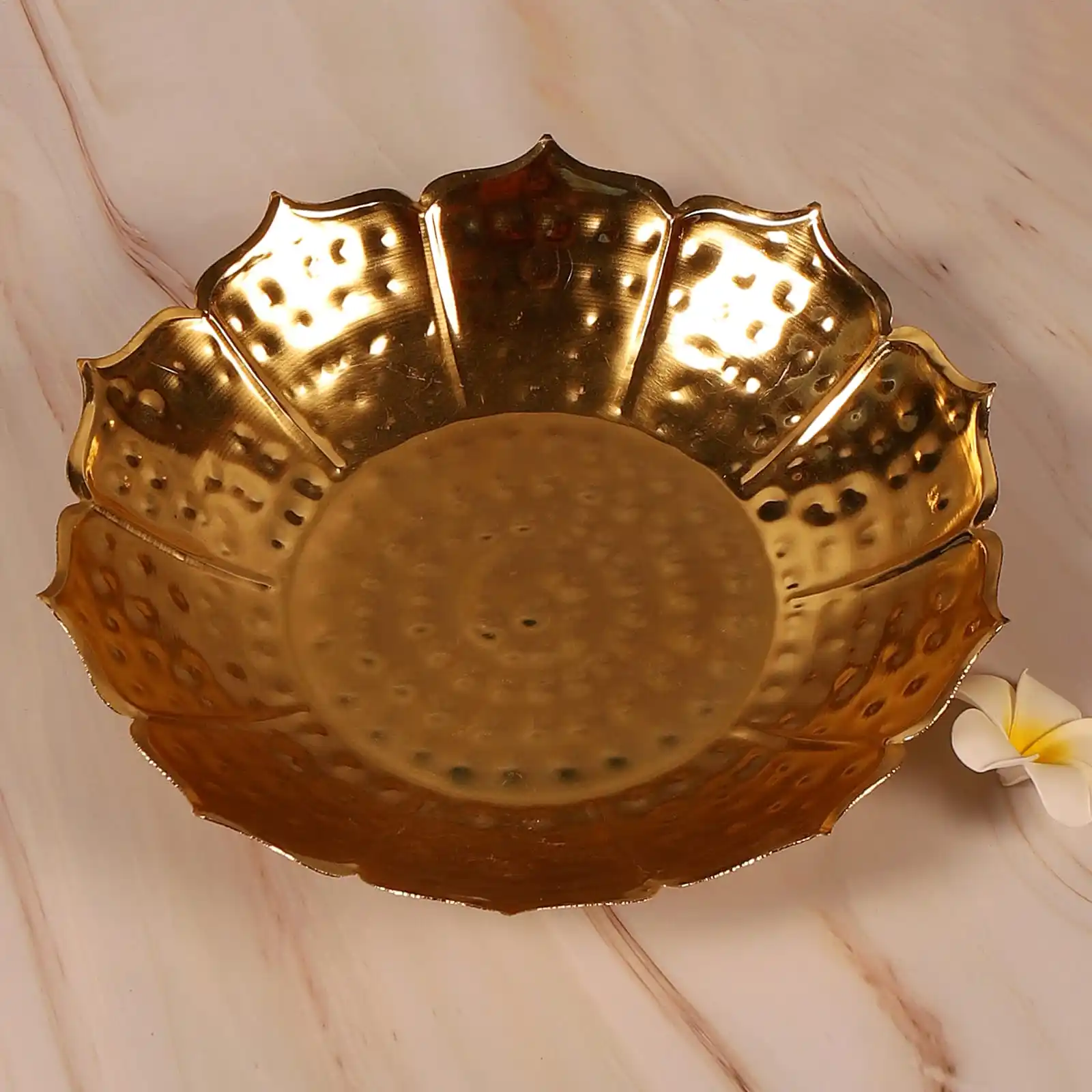 glossy and matte finish brass urli for diwali festival at best price from indian manufacturer