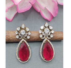 ชุดเครื่องประดับเจ้าสาวแบบดั้งเดิมหรูหราพร้อมสร้อยคอหลายชั้นต่างหูโทนสีทองและการตกแต่ง Tikka จากอินเดีย - Product Image 3