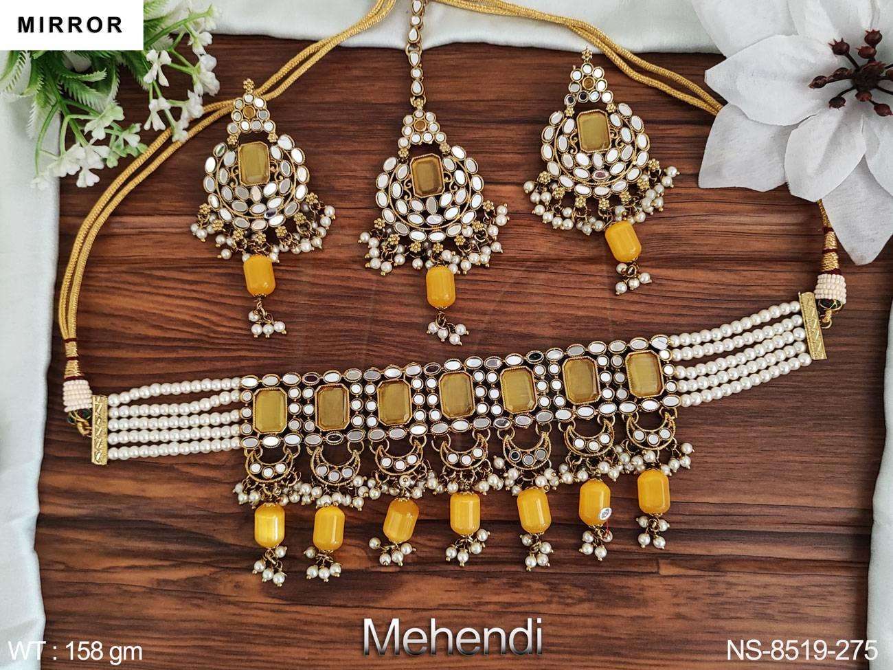 สีเหลือง