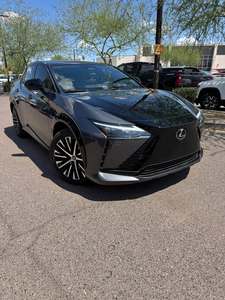 Lexus RX 450 Premium Sport Utility 4D 2023 Usado en Buen Estado - Product Image 2