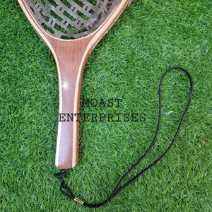 Filet d'atterrissage de pêche à la mouche en plein air Filet à truite Cadre en bois avec filet en caoutchouc Filet coulé à la main Thor Filet de pêche à la truite - Product Image 1