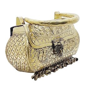 Sac à main en laiton indien fait main, dernier design, fermeture ouverte, pour soirées, mariages, par HAND MADE CRAFT - Product Image 3