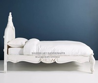 Großhandel Hochwertiges Modernes Luxuriöses Antikes Königliches Klappbares Vollholz-Bett mit Stauraum, Handgefertigt und Anpassbar, Rajasthan-Stil