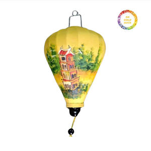 Lanterne vietnamienne Hoi An en soie et bambou faits à la main, durable et décorative - Product Image 1