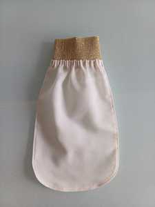 Peaux sensibles et normales Gants en soie à bandes argentées Bain turc Visage Gant d'épluchage du corps Dissolvant de bronzage Lavable de bonne qualité - Product Image 6