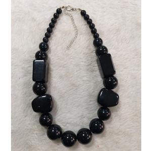 Collier en résine artistique, bijoux de créateur pour femmes, fourniture en gros, artisanat en résine - Product Image 1